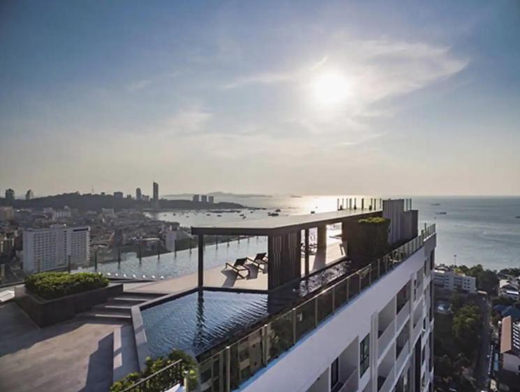 Great Location With Infinity Pool - Central Pattaya Lägenhet Exteriör bild