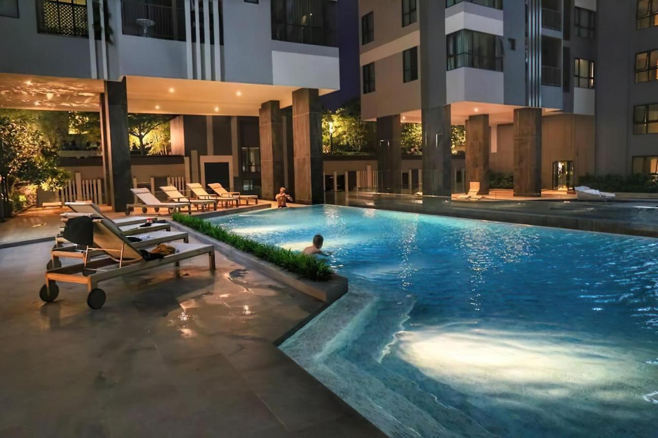Great Location With Infinity Pool - Central Pattaya Lägenhet Exteriör bild