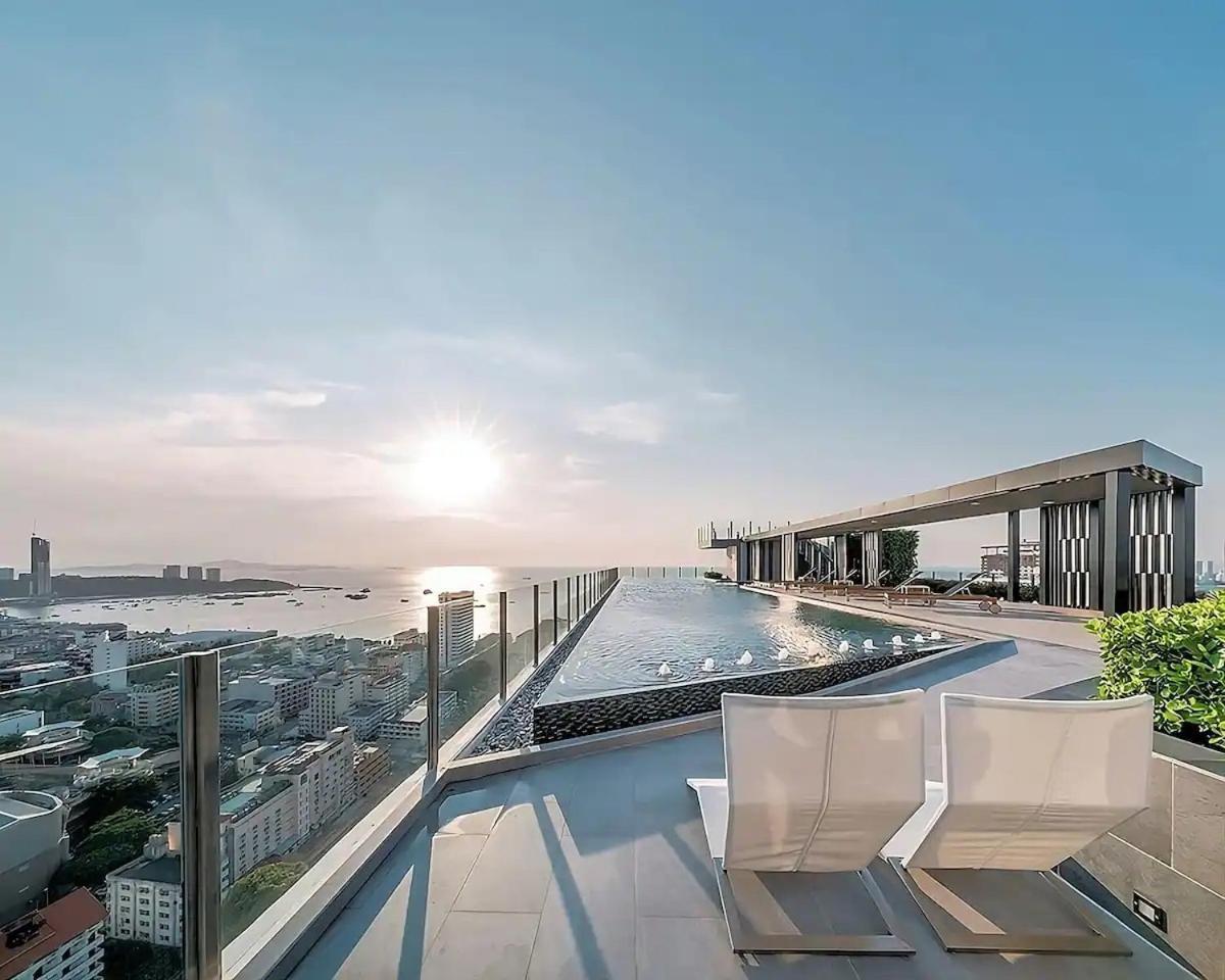 Great Location With Infinity Pool - Central Pattaya Lägenhet Exteriör bild