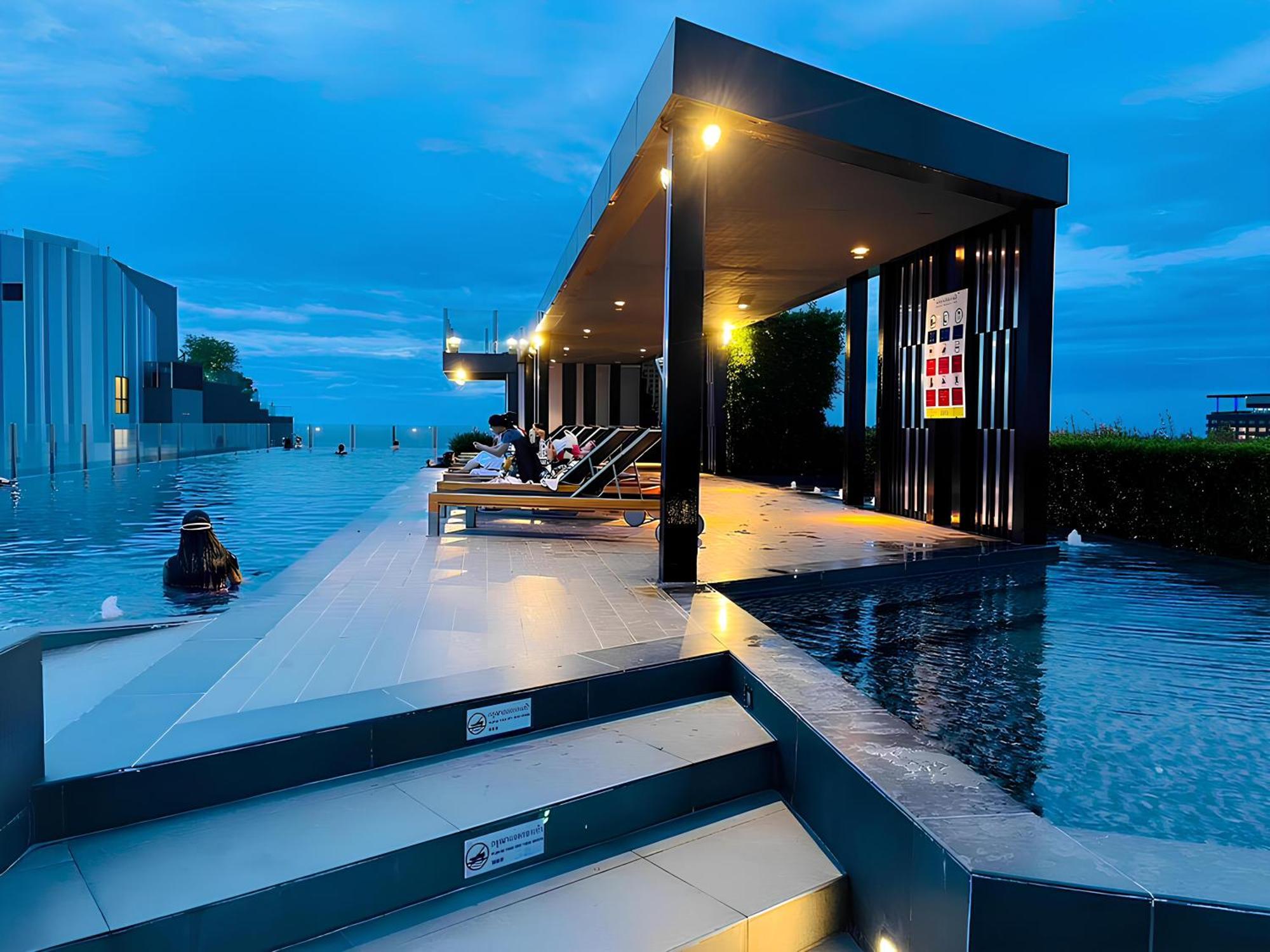 Great Location With Infinity Pool - Central Pattaya Lägenhet Exteriör bild